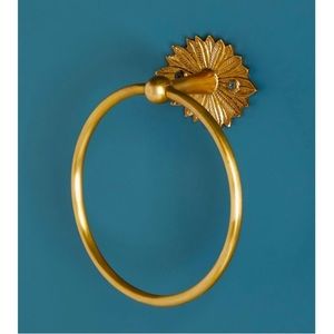 Brand new Demeter towel ring